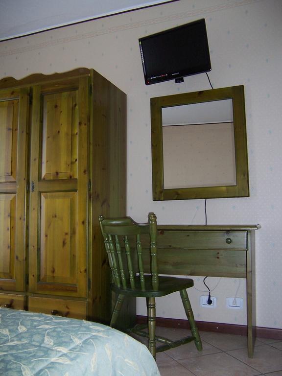 Hotel Pineta Castione della Presolana Ruang foto
